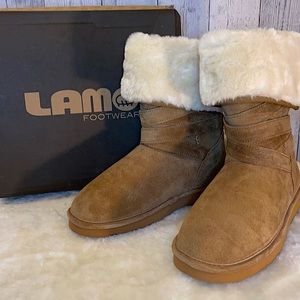 Lamo suede outer and faux shearing insides brand new boots with box